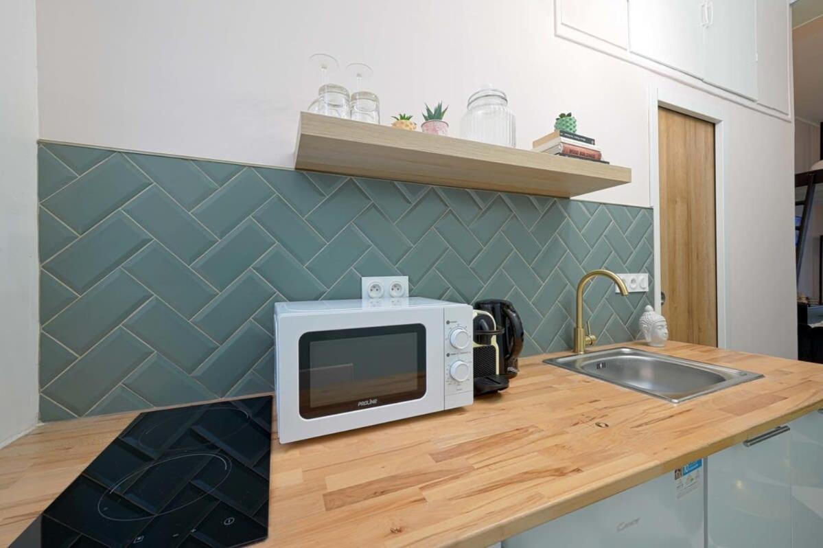 Lovely Studio In Beautiful Montmarte Area * Paris