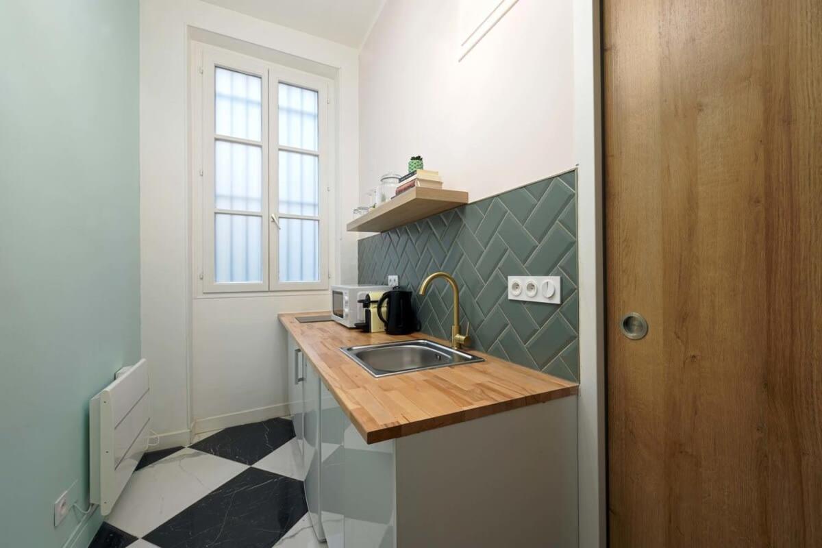 Apartment Lovely Studio In Beautiful Montmarte Area Paris